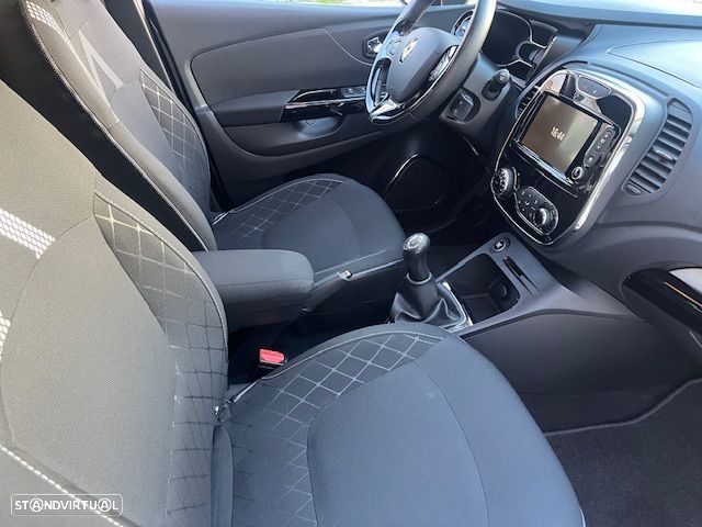 Renault Captur 0.9 TCE Exclusive - 28