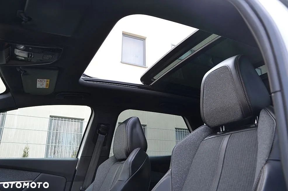 Peugeot 3008 BlueHDi 150 Stop & Start Style - 32