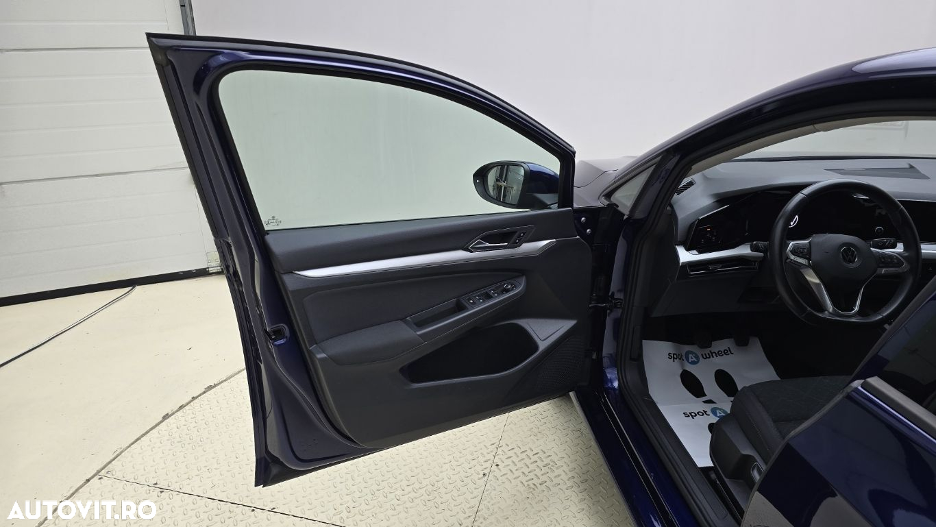 Volkswagen Golf 2.0 TDI Life - 11