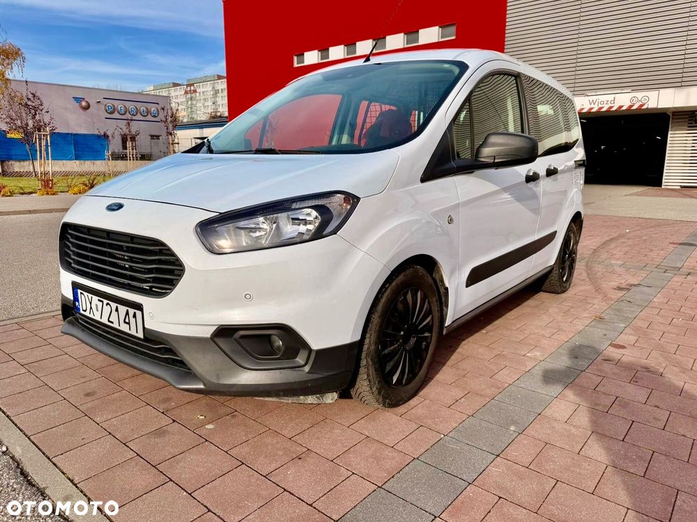 Ford Transit Courier - 1