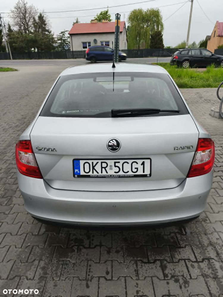 Skoda RAPID 1.6 TDI DPF Ambition - 2