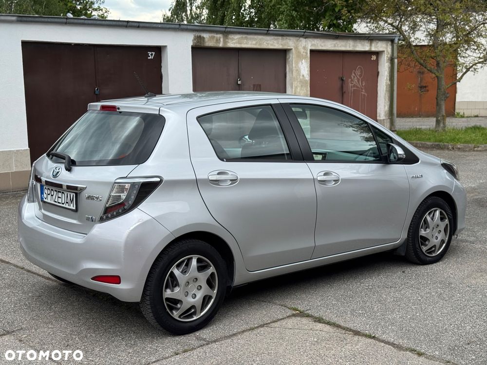 Toyota Yaris - 14