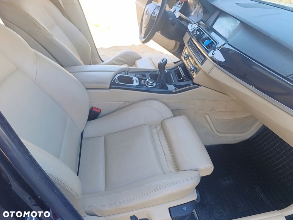 BMW Seria 5 520d - 9