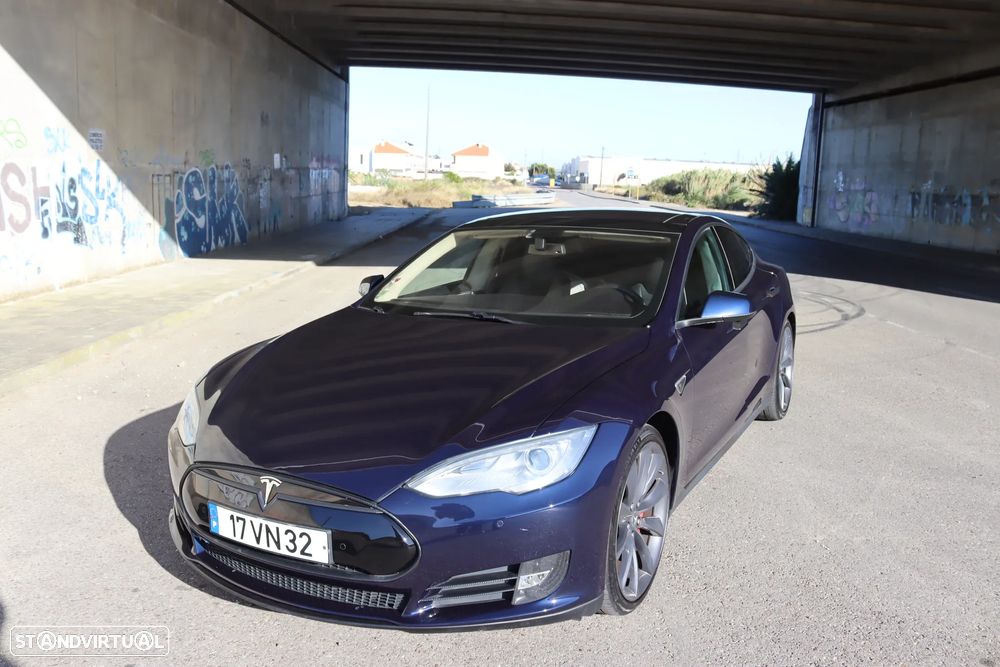 Tesla Model S Performance - 3