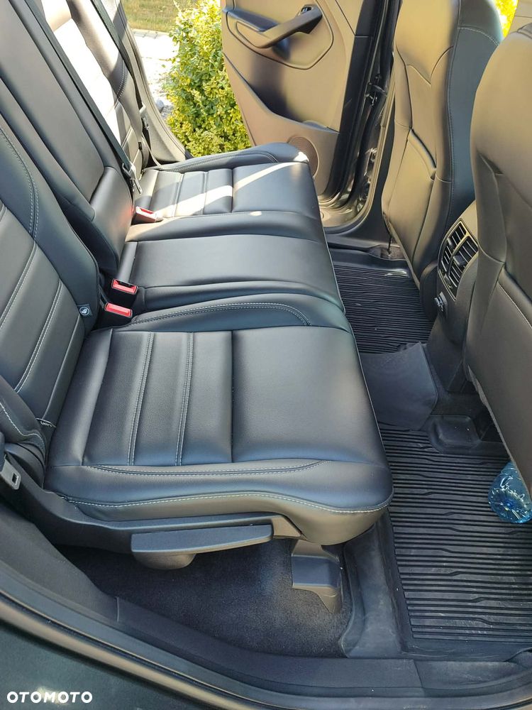 Ford Escape - 9
