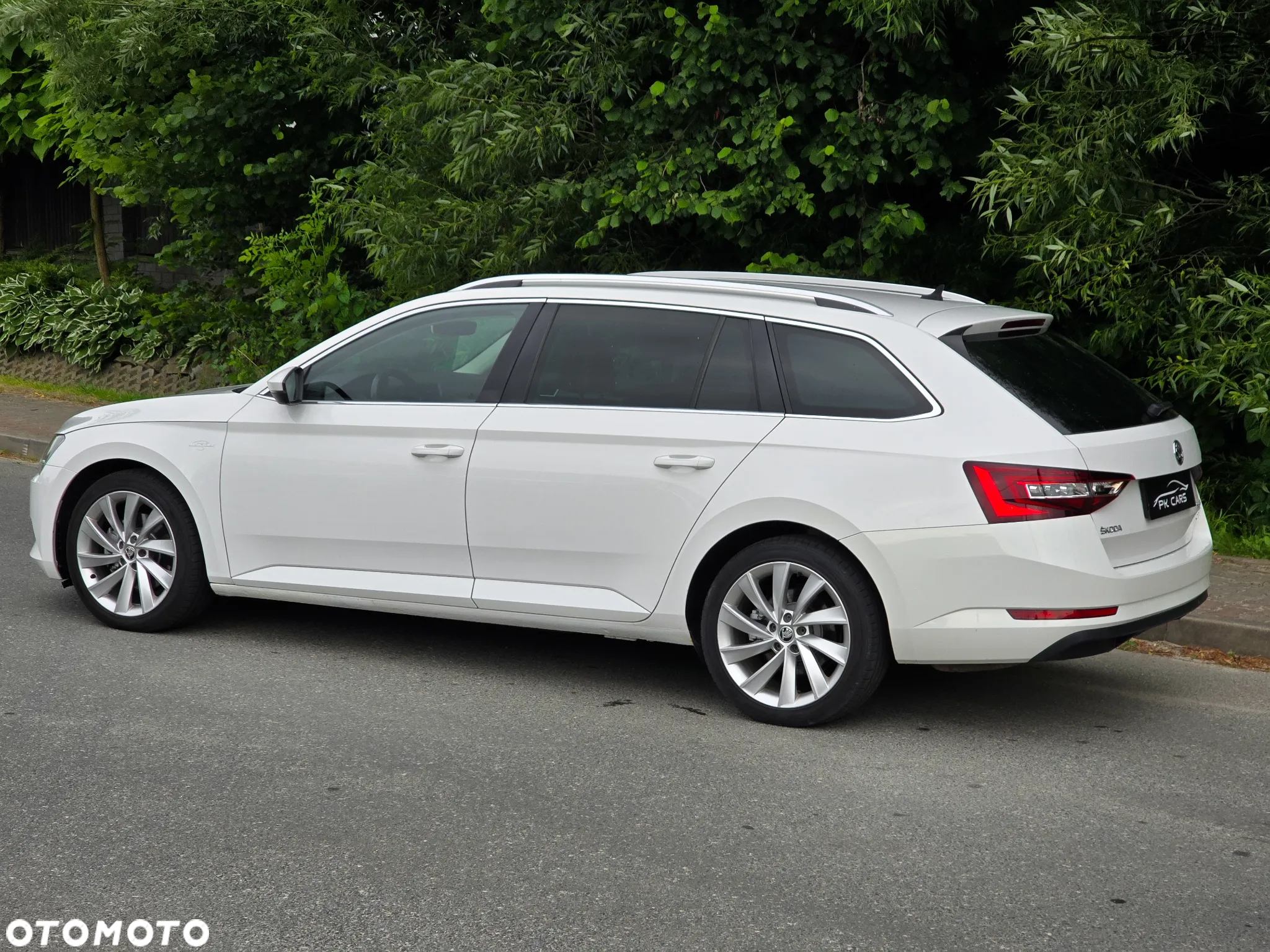 Skoda Superb Combi 2.0 TDI 4x4 DSG L&K - 11