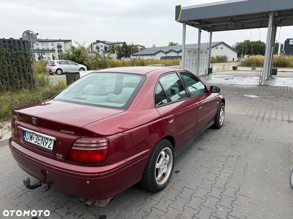 Honda Accord 2.0 ES - 3