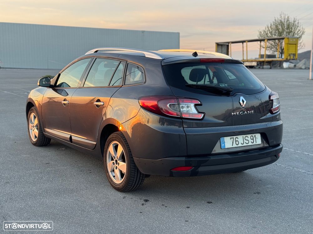 Renault Mégane 1.5 dCi Dynamique - 4