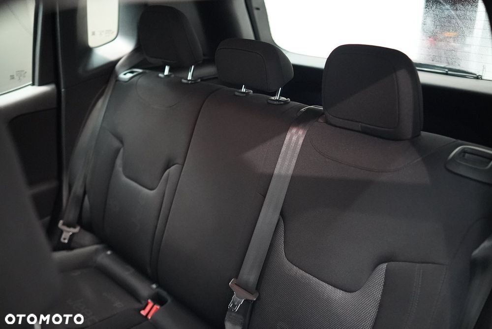 Jeep Renegade - 21
