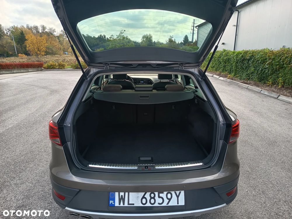 Seat Leon Sportstourer 2.0 TDI Start&Stop 4Drive X-Perience - 33