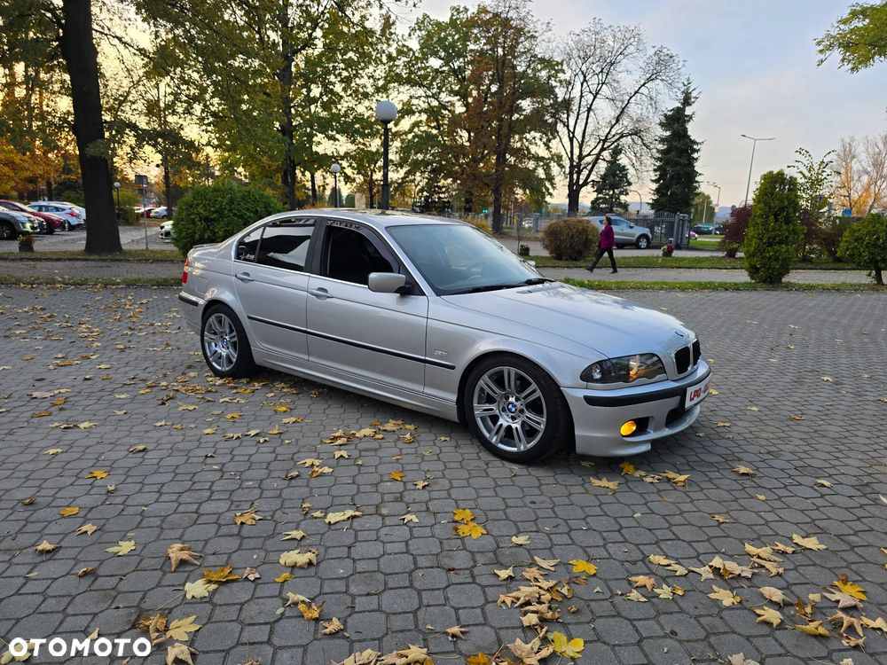 BMW Seria 3 323i - 39