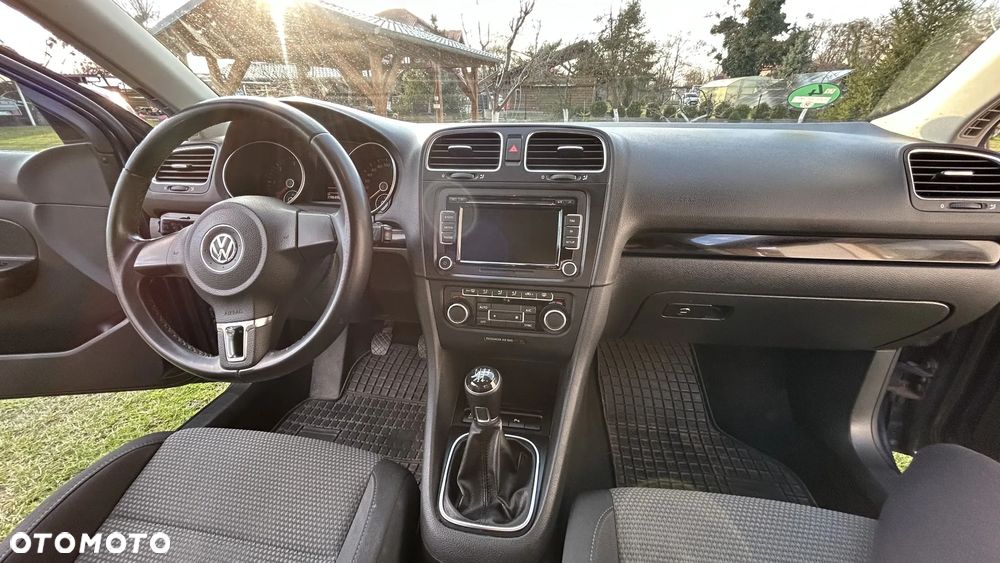 Volkswagen Golf 1.6 TDI Comfortline - 6