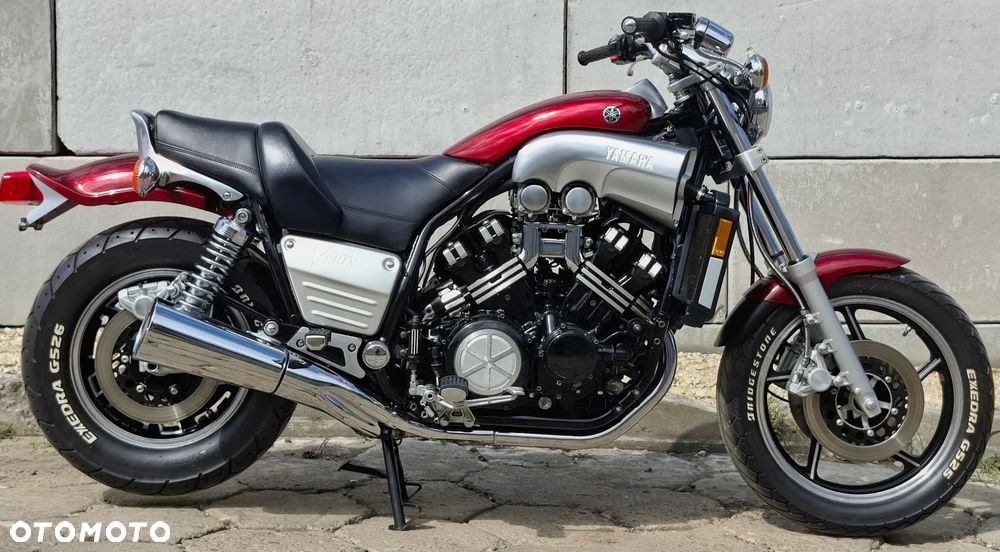Yamaha V-MAX - 4