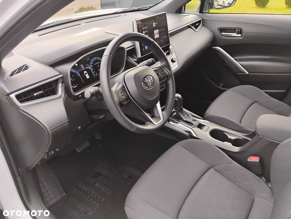 Toyota Corolla Cross - 9