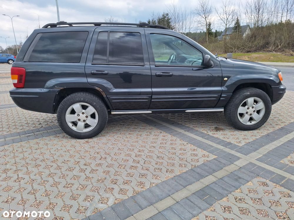 Jeep Grand Cherokee - 8