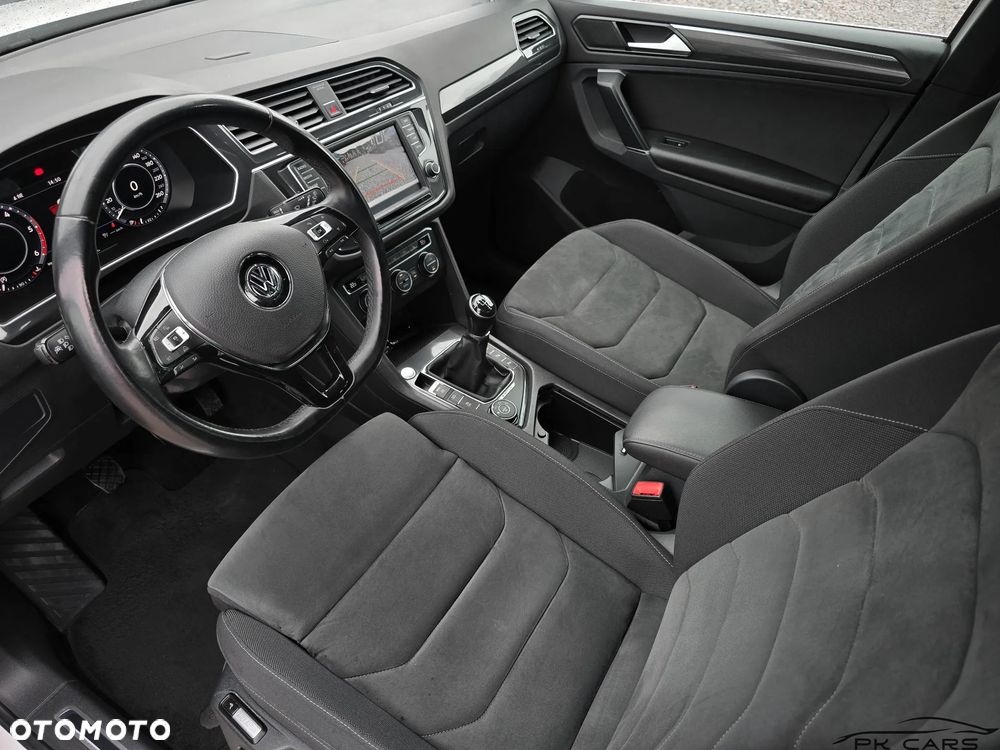 Volkswagen Tiguan 2.0 TDI SCR R-Line - 31