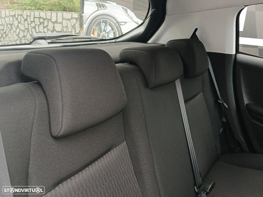 Peugeot 208 1.5 BlueHDi Signature - 20