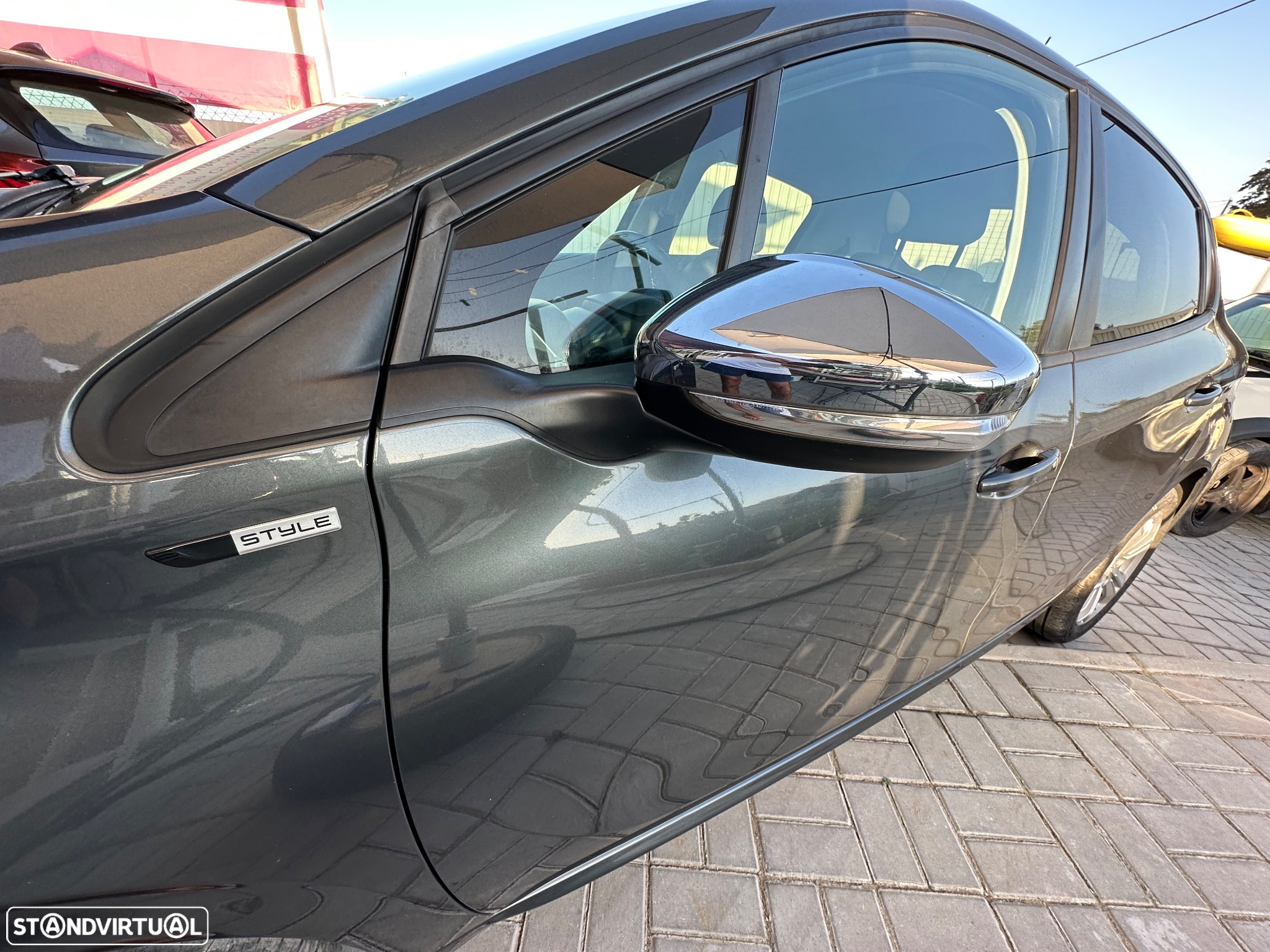 Peugeot 208 1.2 VTi SE Style - 10