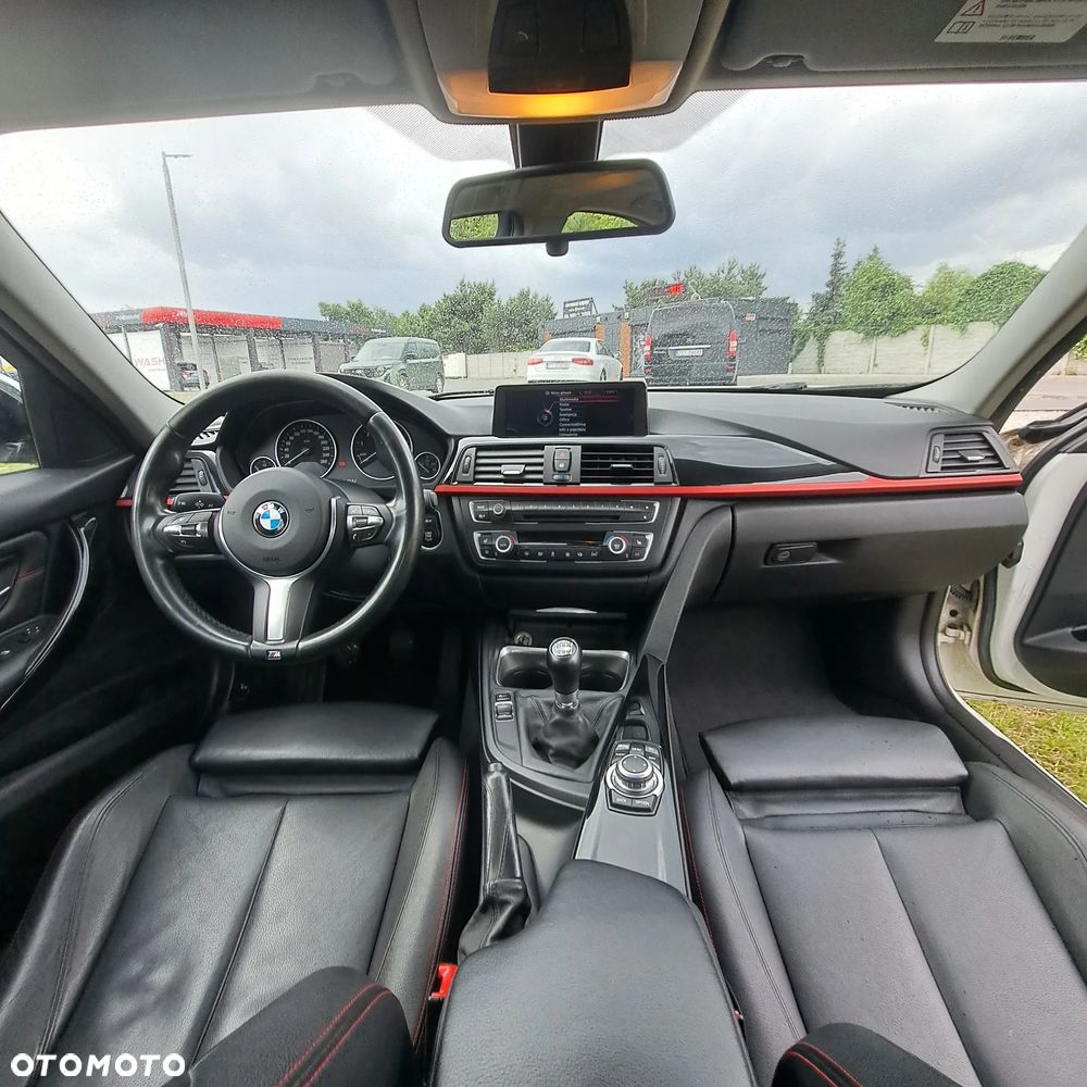 BMW Seria 3 320i Efficient Dynamics Edition Sport Line - 15
