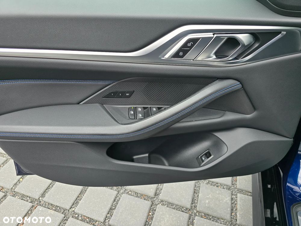 BMW Seria 4 M440i xDrive mHEV sport - 39