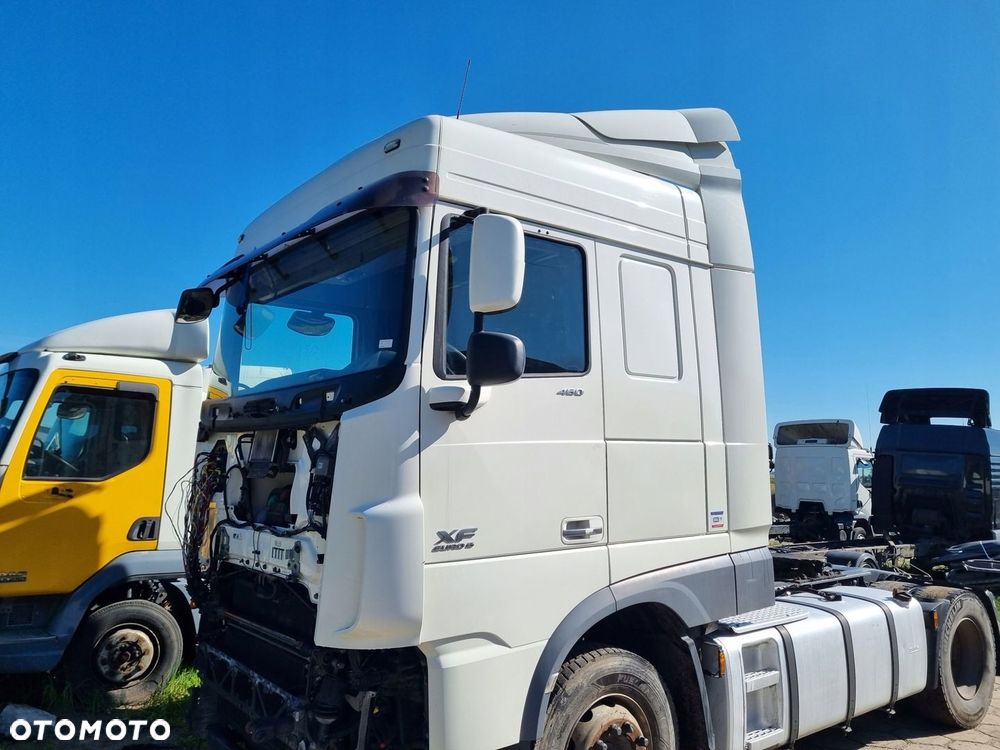 KABINA BIAŁA GOŁA SZKIELET BEZ DRZWI DAF XF 106 EURO 6 SPACE CAB - 1