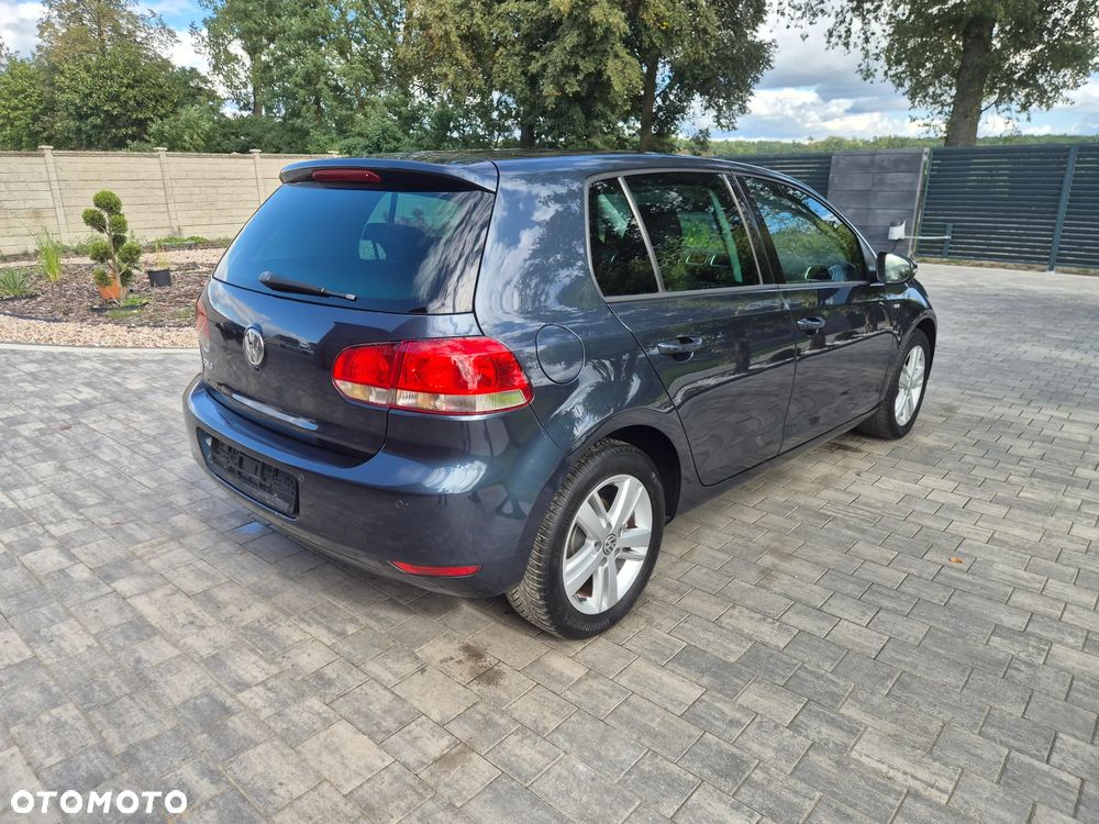 Volkswagen Golf - 4