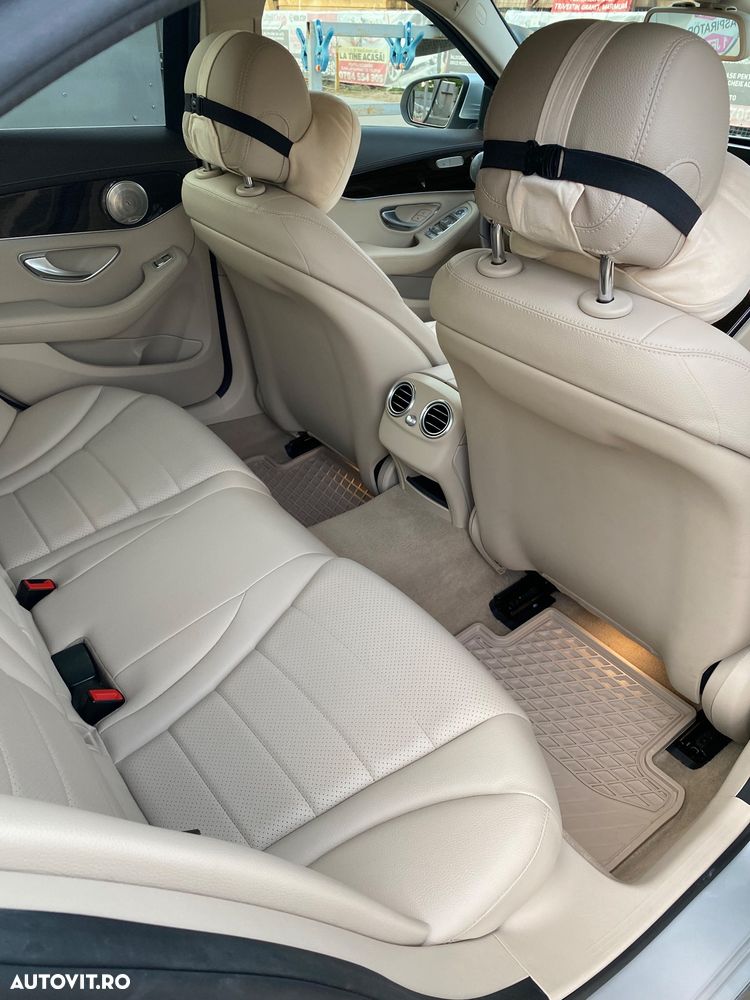 Mercedes-Benz C - 8