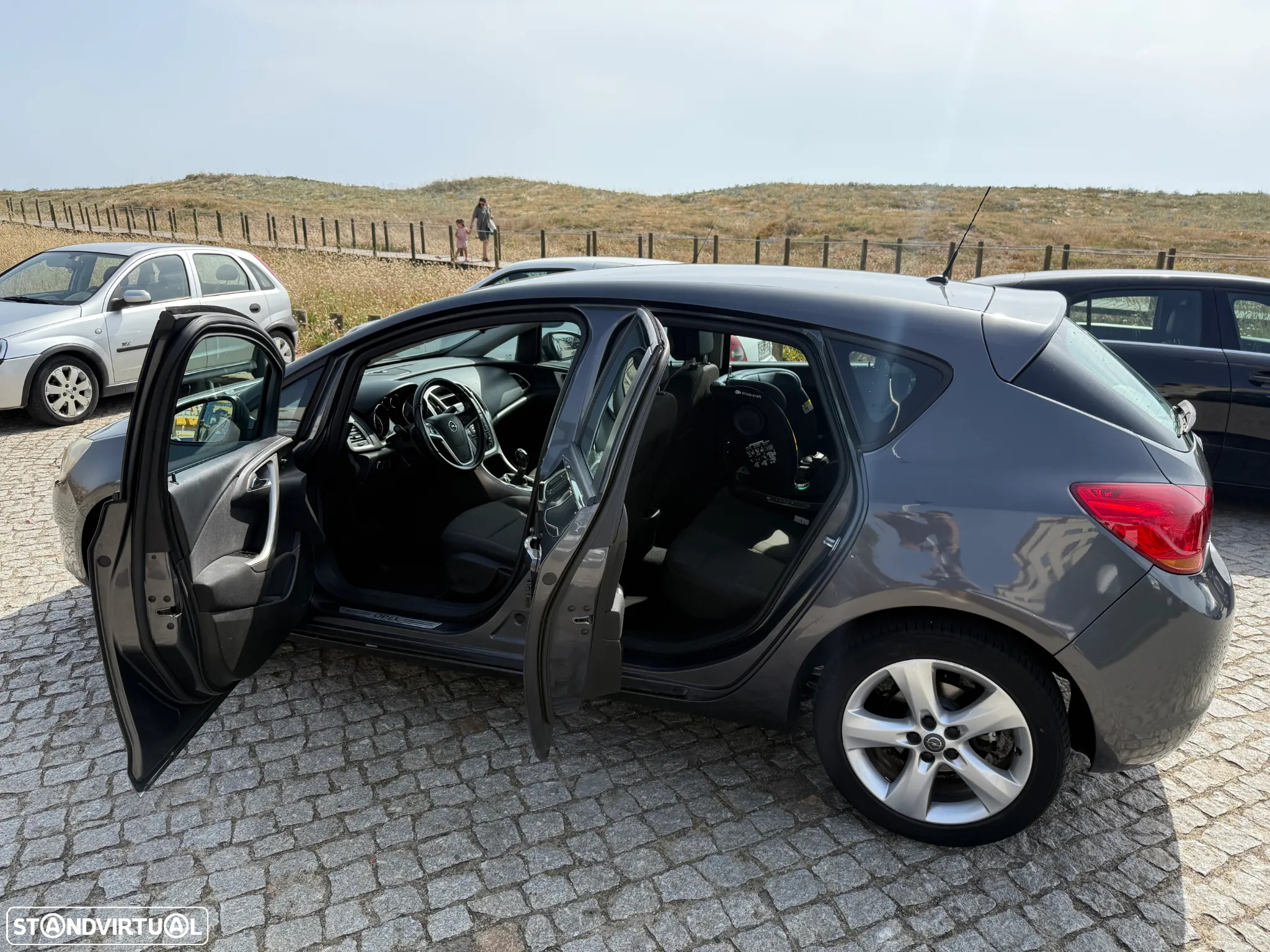 Opel Astra 1.4 Enjoy - 11