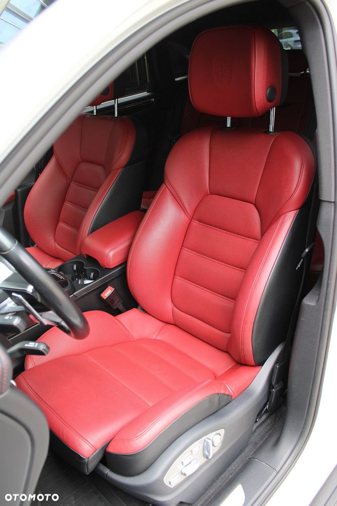 Porsche Macan - 12