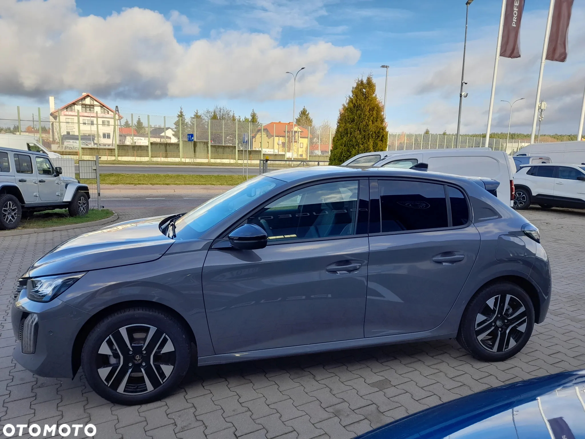Peugeot 208 1.2 mHEV Allure - 5