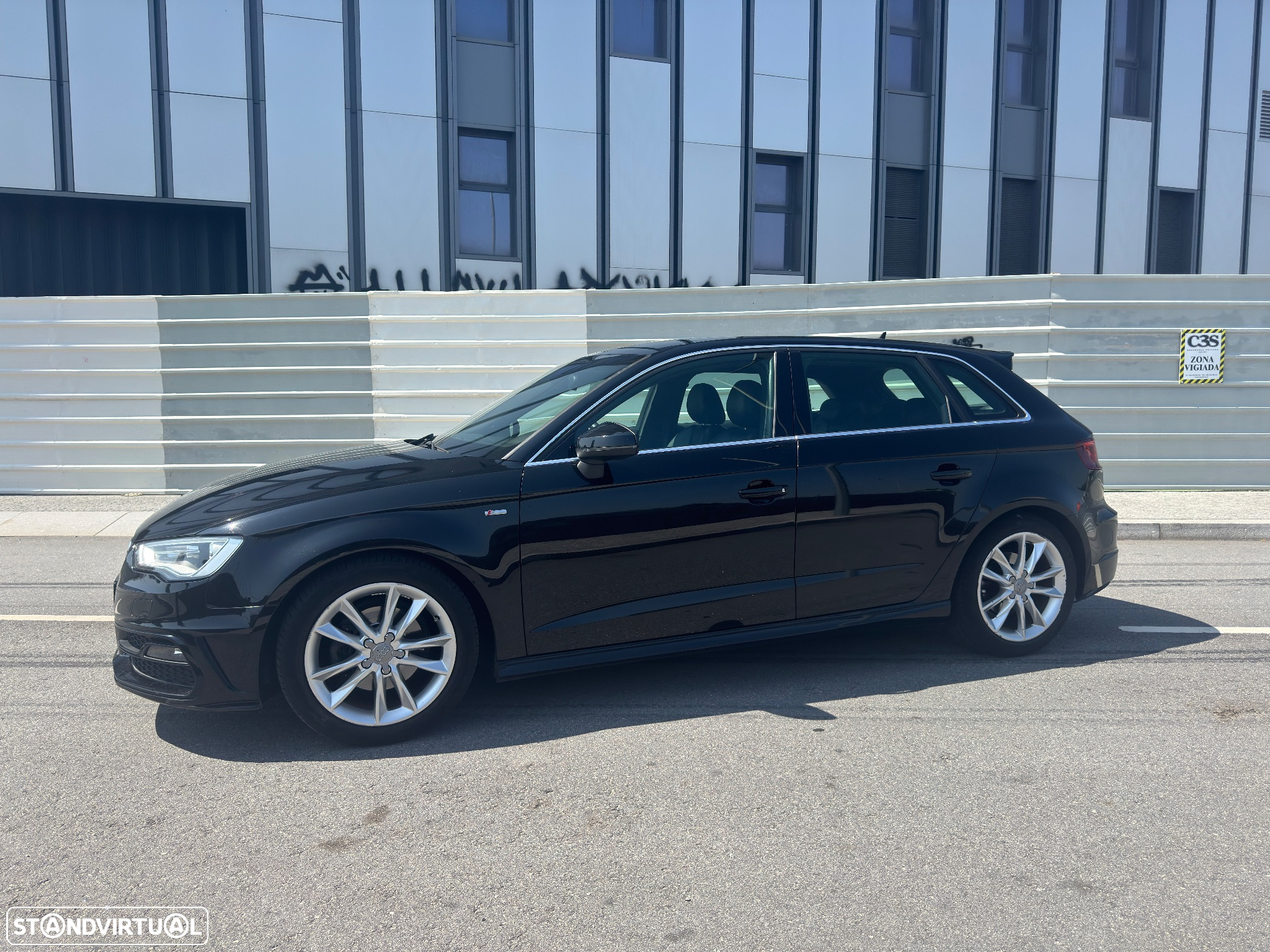 Audi A3 Sportback 1.6 TDI Attraction Ultra - 8