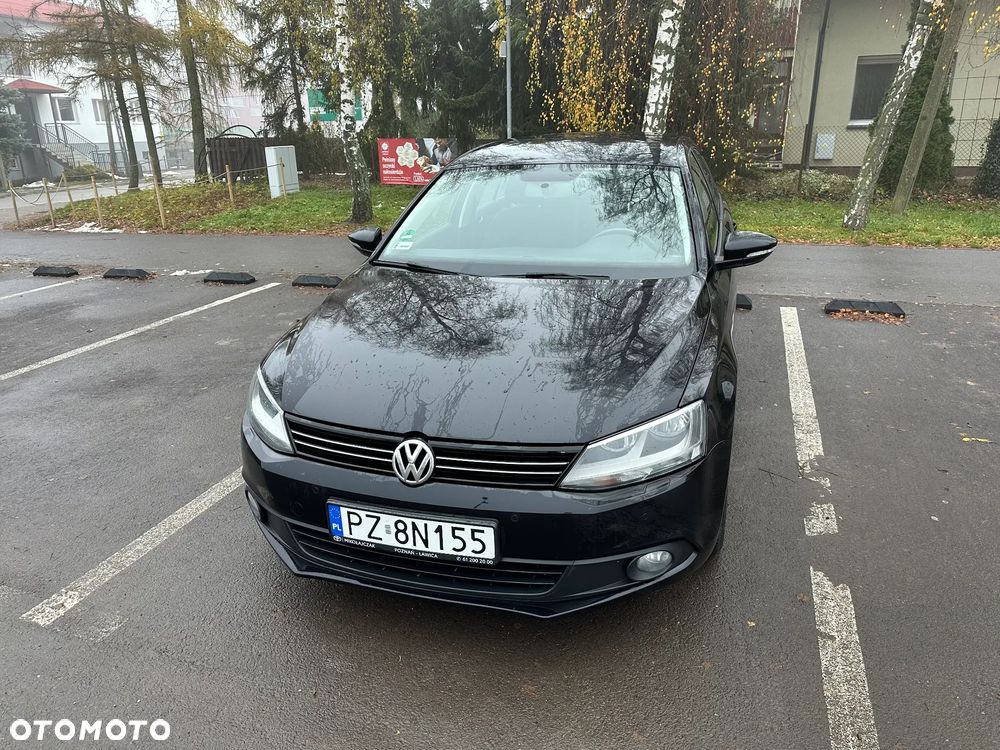 Volkswagen Jetta 1.2 TSI Comfortline - 1