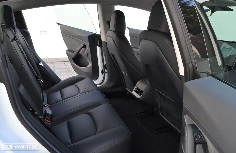 Tesla Model 3 Standard RWD Plus - 11