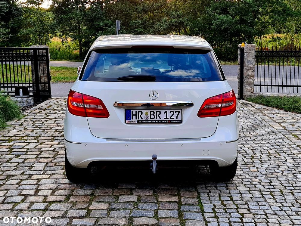 Mercedes-Benz Klasa B 200 7G-DCT AMG Line - 9