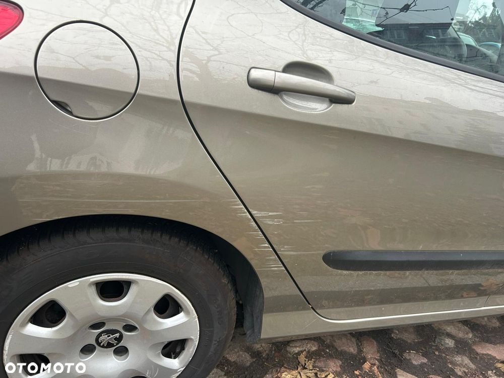 Peugeot 308 - 15