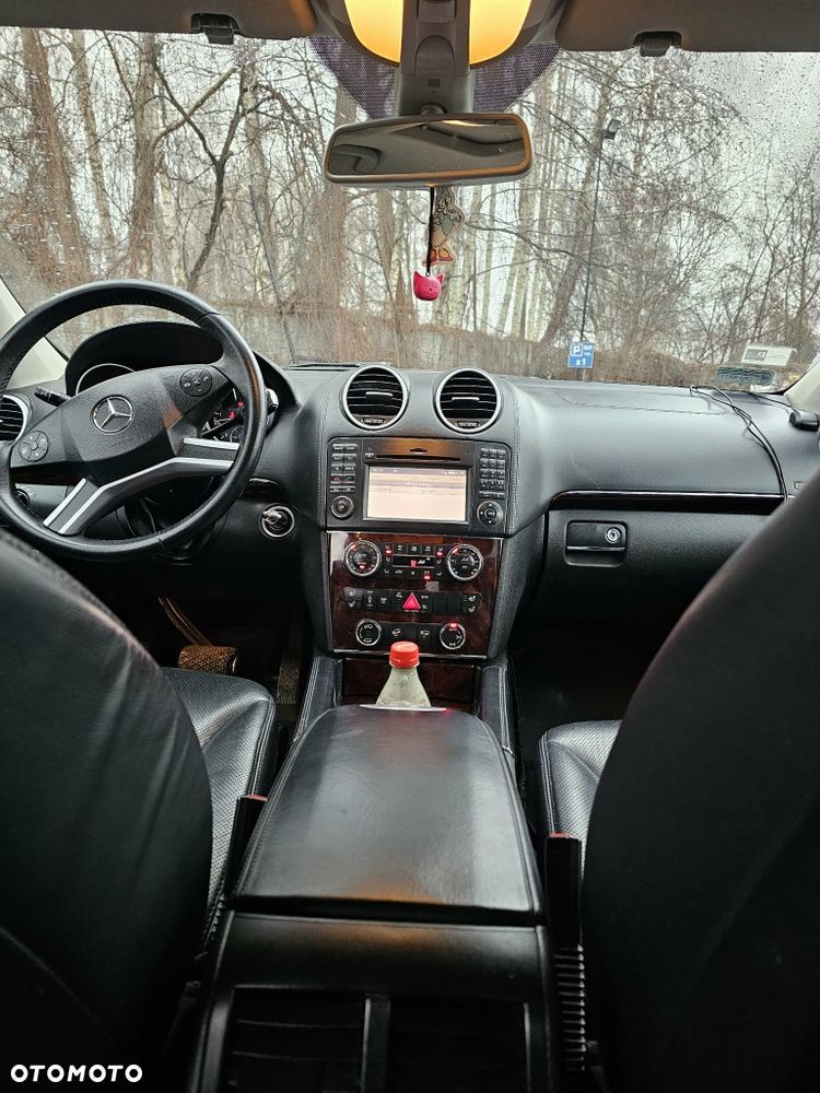Mercedes-Benz GL - 8