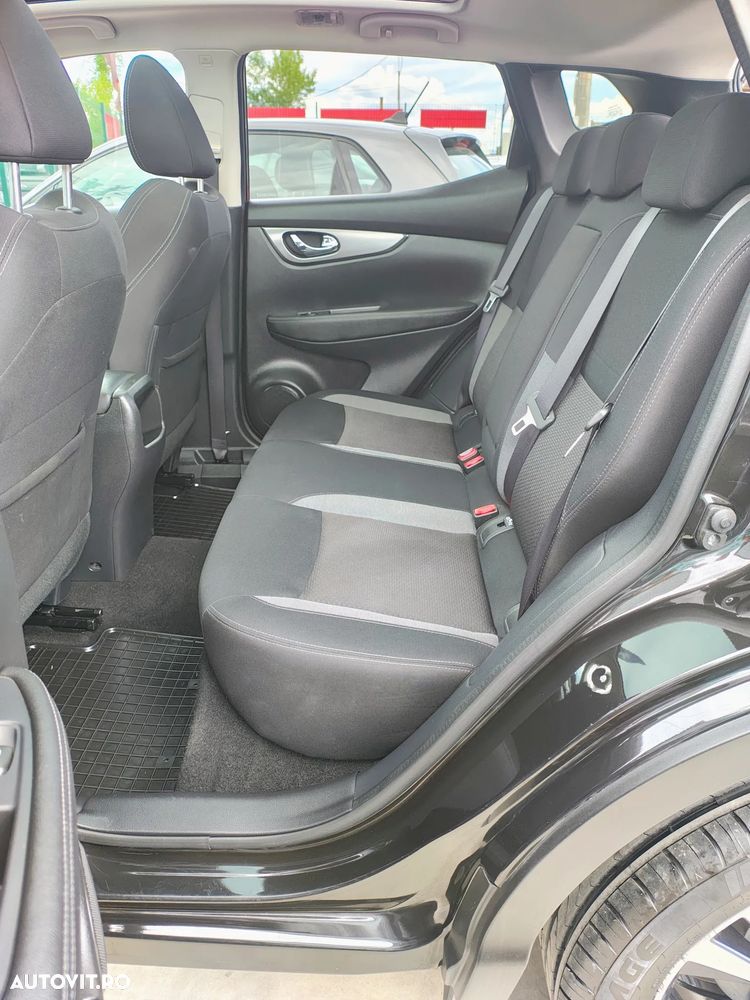 Nissan Qashqai 1.3 DIG-T DCT N-CONNECTA - 28