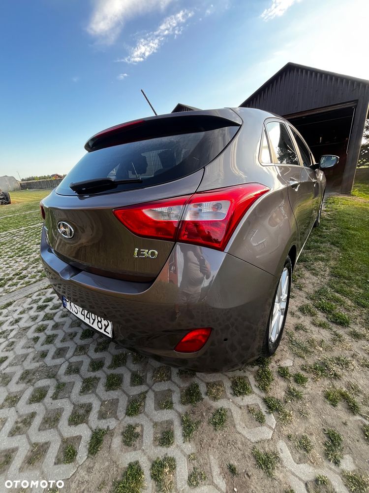 Hyundai i30 1.6 CRDI Trend - 1