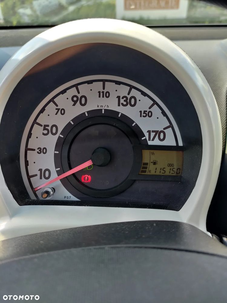 Peugeot 107 1.0 Happy - 6