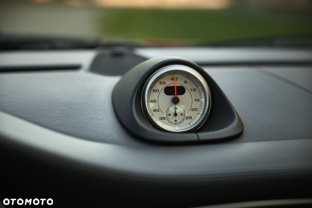 Porsche 911 - 25