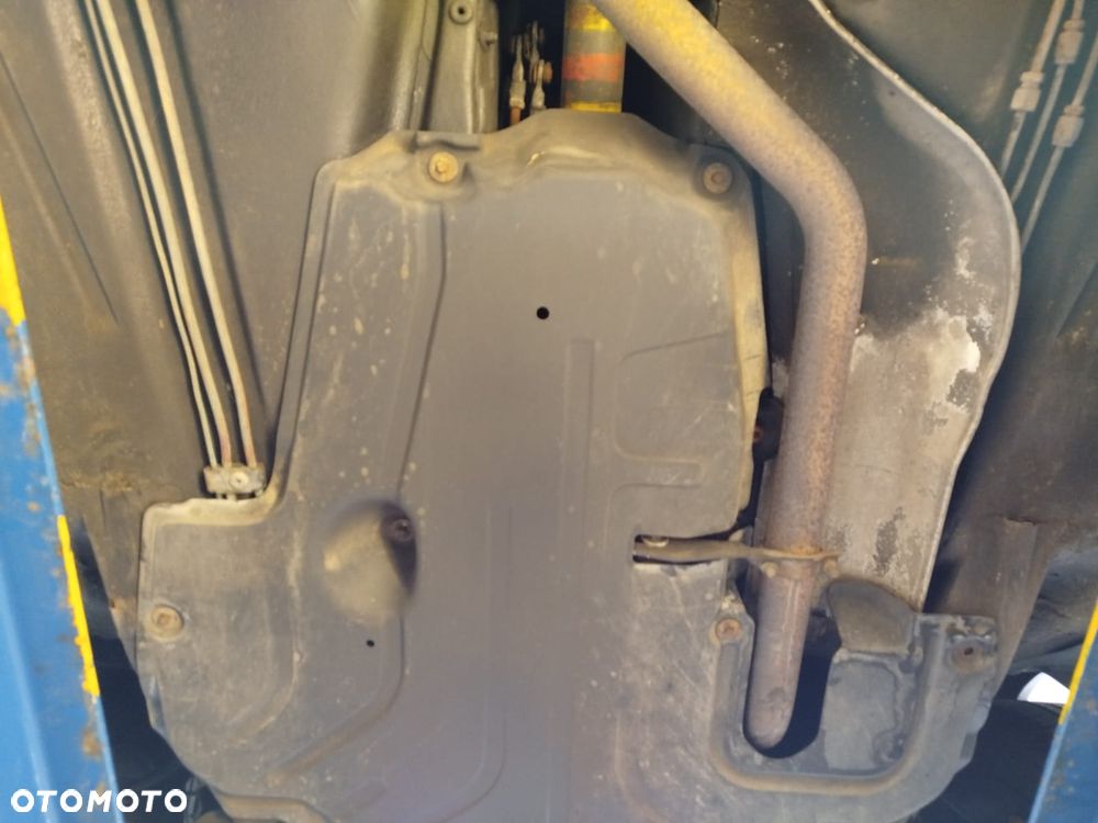 Mercedes-Benz W124 (1984-1993) - 23