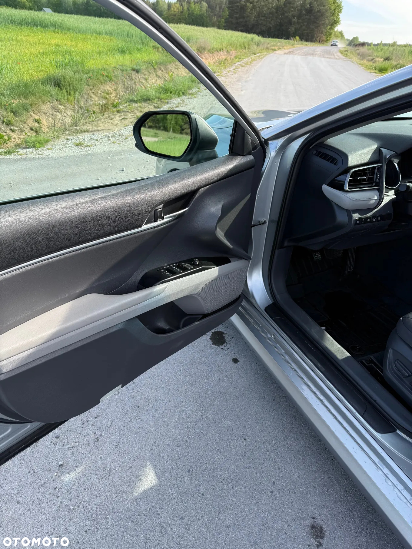 Toyota Camry - 10