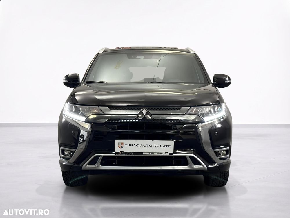 Mitsubishi Outlander - 9