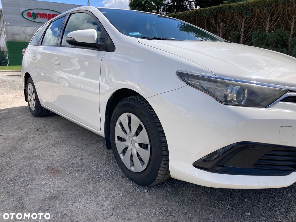 Toyota Auris - 28