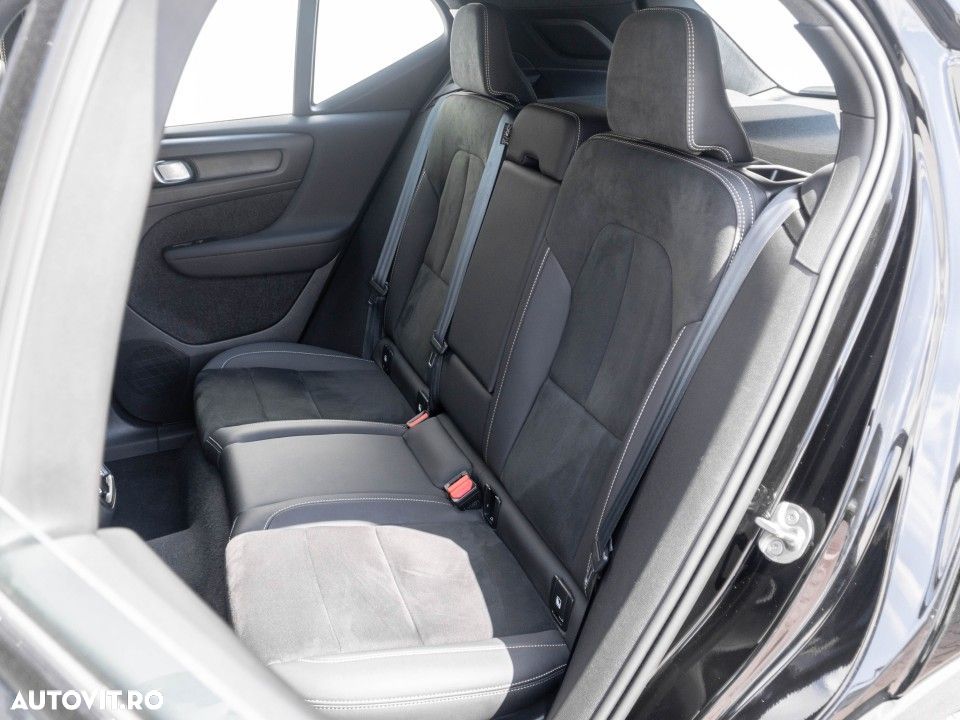 Volvo XC 40 - 28