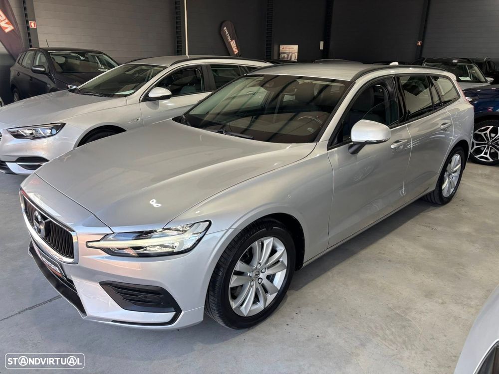 Volvo V60 2.0 B4 Momentum Geartronic - 5