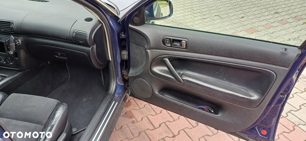 Volkswagen Passat 1.9 TDI Comfortline - 27