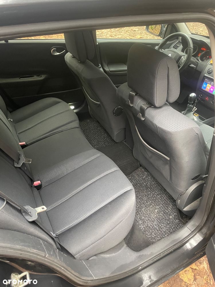 Renault Megane 2.0 Luxe Privilege - 12