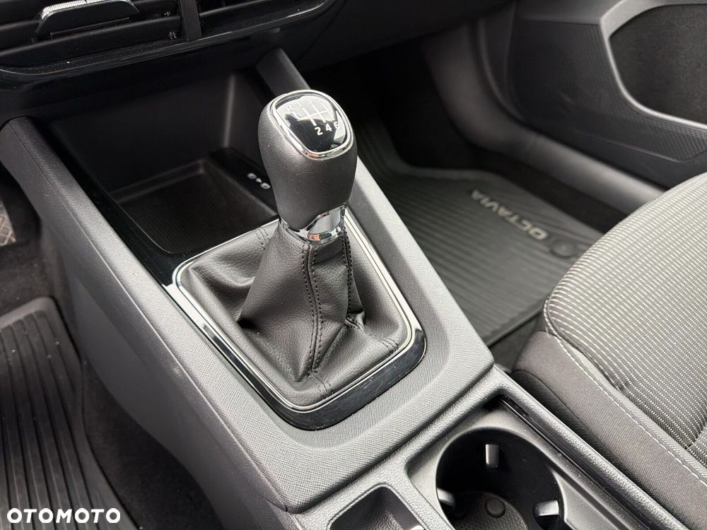 Skoda Octavia 2.0 TDI Ambition - 15