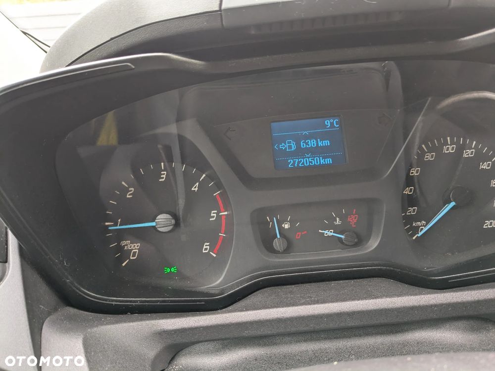 Ford TRANSIT CUSTOM - 13